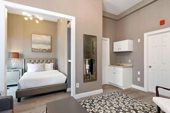 Premier Suites Bay Village Boston Exterior photo